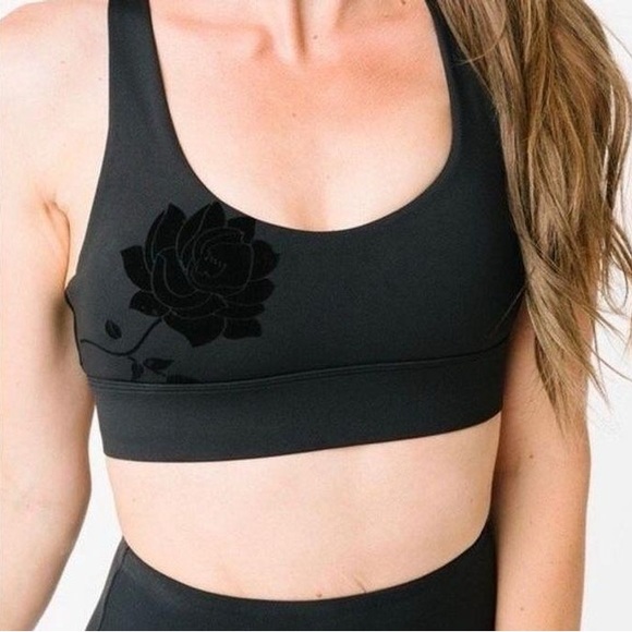 Zyia Black Velvet Floral Light n Tight Strappy Sports Bra Size XXL - Picture 1 of 7